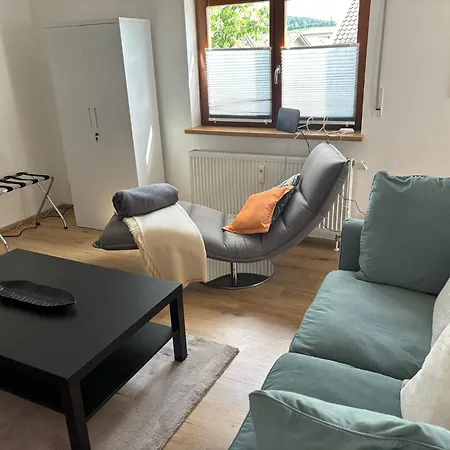 Apartment Ferienwohnung Graf, Balkon, Parkplatz, Kuche, Grosses Wohnzimmer Mit Fernseher Regen